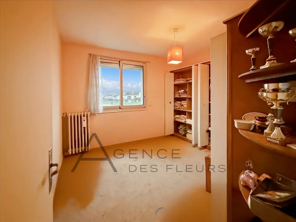 A vendre, maison à rénover de 74m² sur un terrain de 662m² située à Saint-Pierre-les-Elbeuf