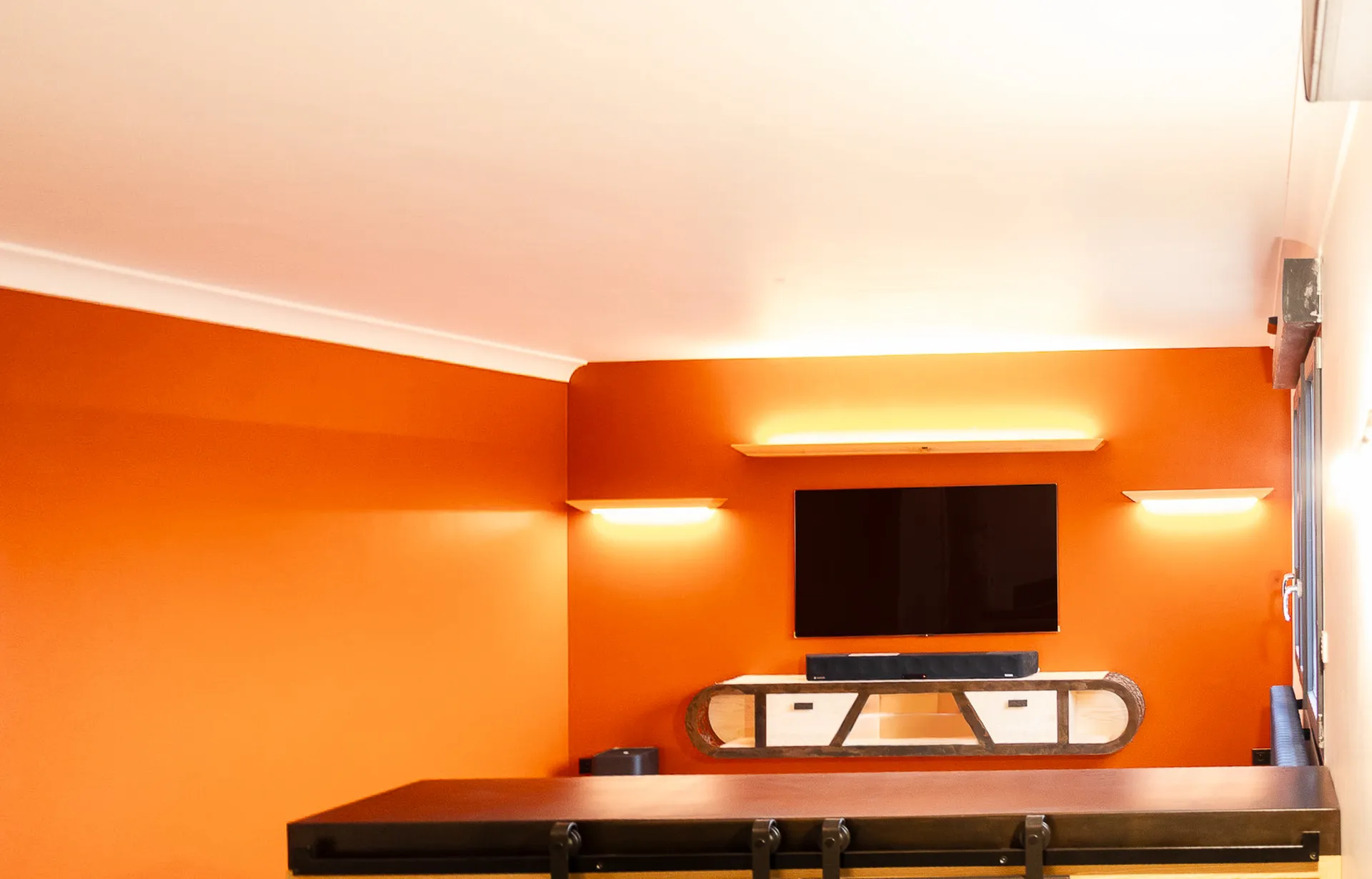 Meuble TV avec rangements sur mesure à Lavilledieu près de Aubenas en Ardèche