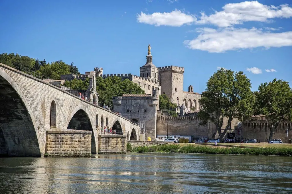 Location de vélo de randonnée pour la Via Rhona à Avignon
