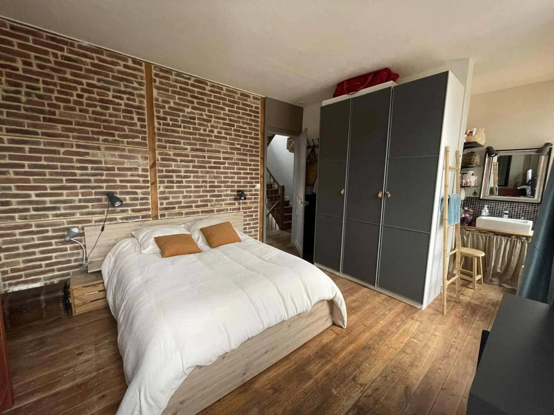 SOUS OFFRE Charmante maison de ville rénovée – 110 m² habitables avec jardin et terrasse