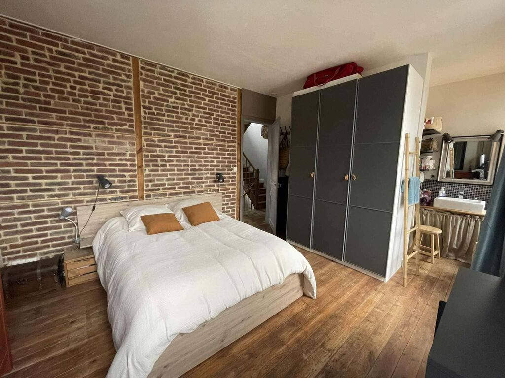 SOUS OFFRE Charmante maison de ville rénovée – 110 m² habitables avec jardin et terrasse