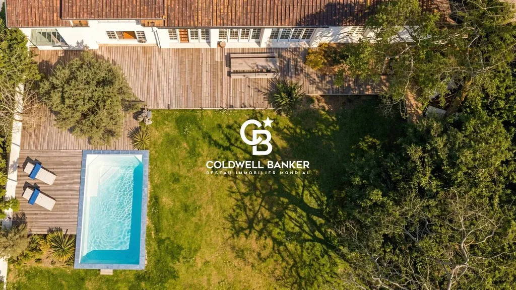 Maison à vendre Taussat - propriété de charme 6 chambres avec piscine grand terrain proche bassin