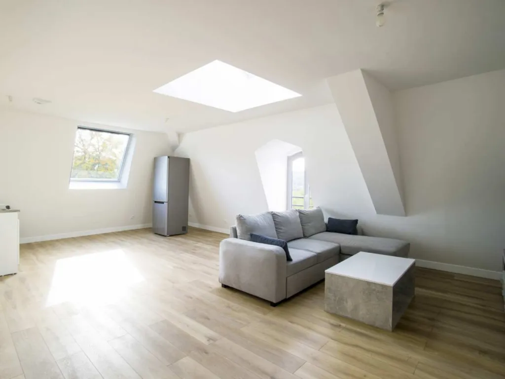 reportage photographique de la réhabilitation d'un hôtel particulier en 16 logements entièrement rénovés