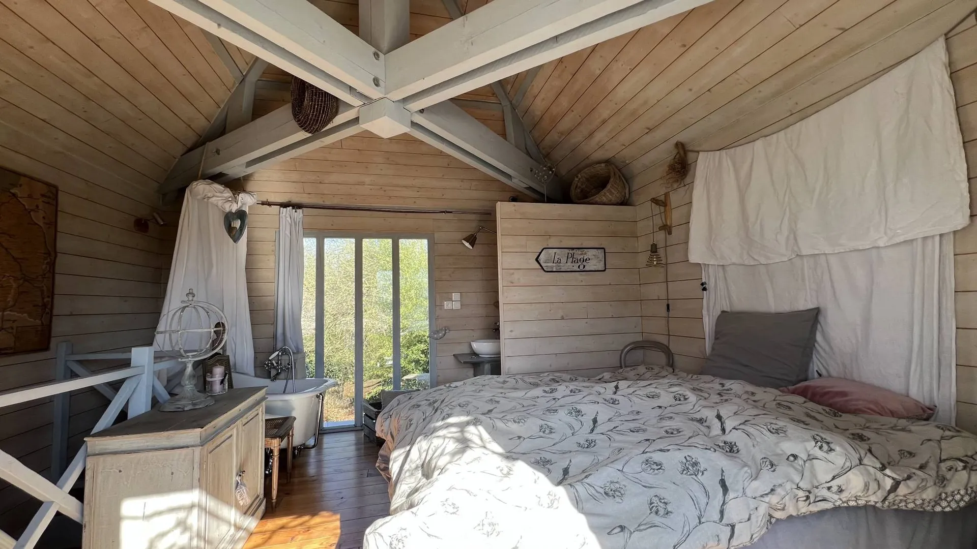 CHARMANT COTTAGE EN BOIS PETIT CAUX