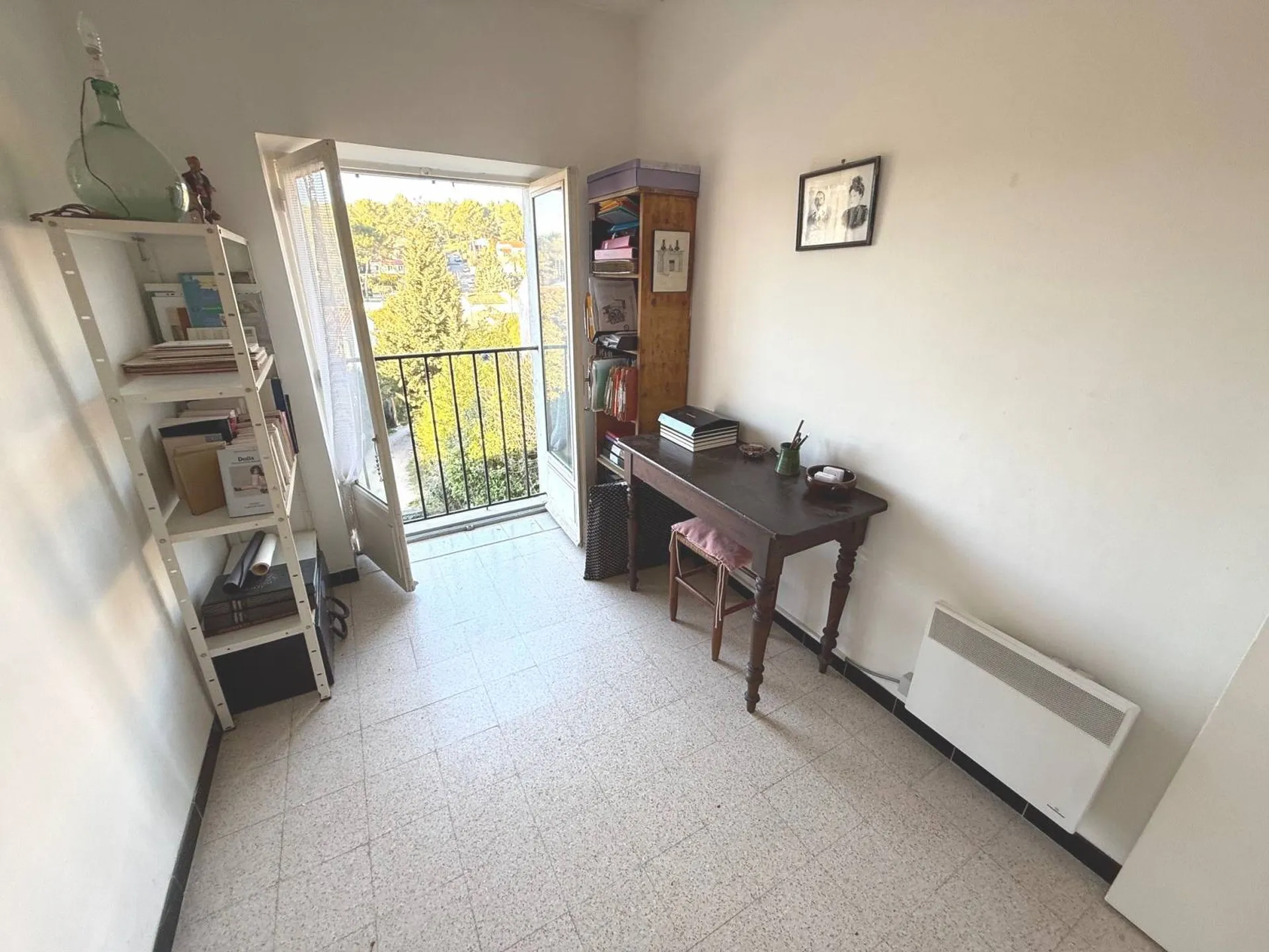 Maison de campagne de Type 3 Roquefort la Bédoule rare à la vente dans un quartier recherché au calme, cadre champêtre