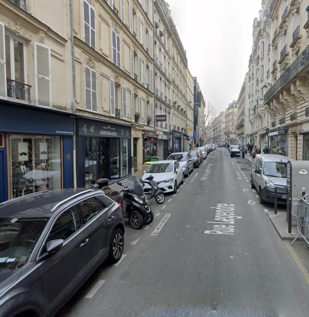 Location - Boutique 93 m², Batignolles, Rue Legendre 75017 PARIS