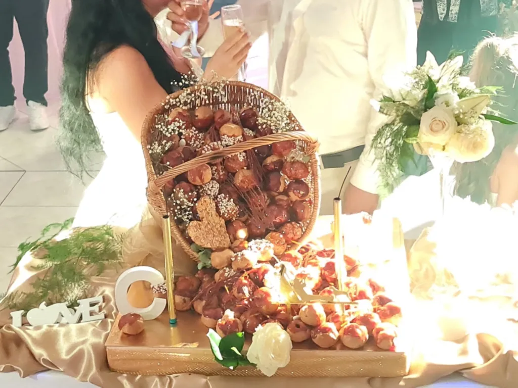 Organisation du mariage de Charlotte et Matthieu de Martigues sur le thème Or et Blanc