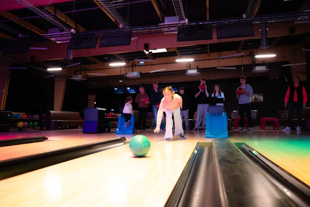 UN ANNIVERSAIRE 100% BOWLING