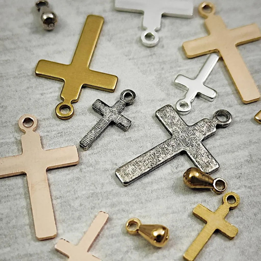 Pampilles pour bijoux plaqués or ou plaqués argent pour bracelets et colliers