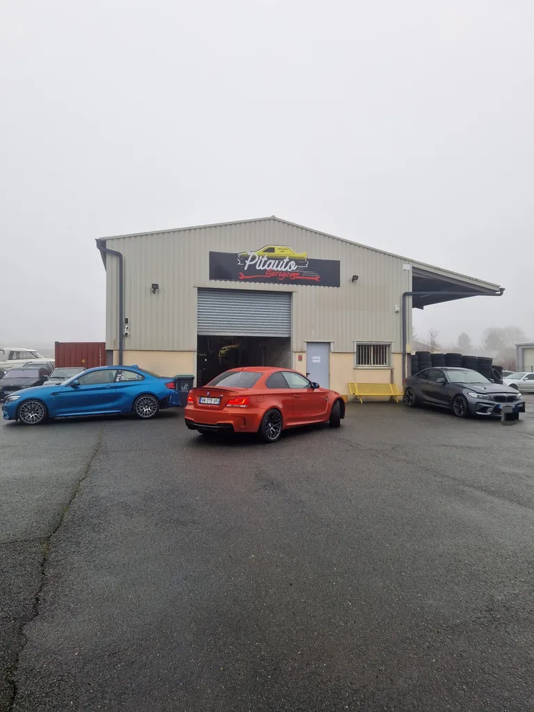 BMW 1M amélioration système de freinage et suspension