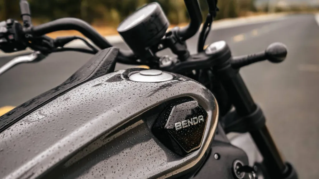 BENDA MOTORCYCLE DARKFLAG VAR