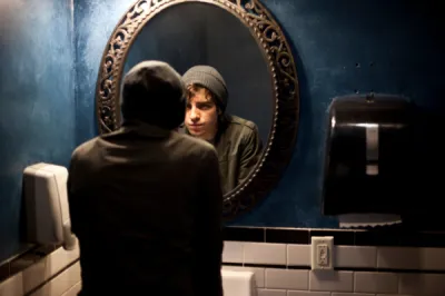  “Les miroirs sont comme la conscience. On s'y voit comme on est, et comme on n'est pas.” Miguel Angel Asturias