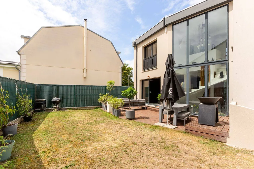 A vendre Maison contemporaine avec jardin à Chatou 78