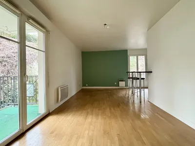 Bel appartement de 3 pièces de 59.44M² à Saint-Germain-En-Laye avec terrasse, ascenseur et box dans une résidence récente et sécurisée.