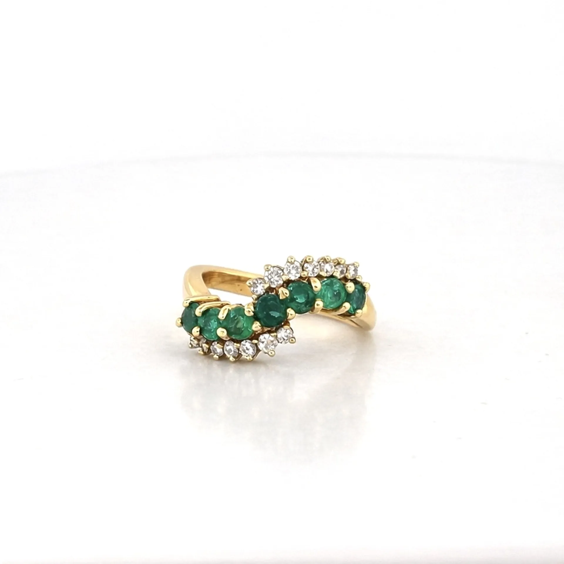 Bague or 750 vague émeraudes et diamants en dépôt vente à La Teste-de-Buch bijouterie Or Ligne Bassin d’Arcachon
