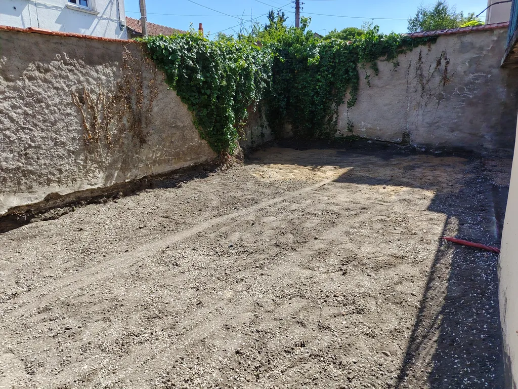 Terassement et évacuation de gravats et terre  Roanne 42