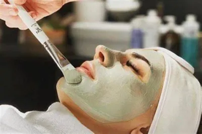 LES SOINS VISAGE EXPERTISE YONKA DANS VOTRE ESPACE SADHANA A VOLX, PRES DE MANOSQUE