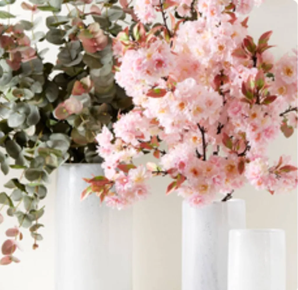 La collection d'automne Lou de Castellane, des créations plus vraies que nature exclusives et qualitatives.