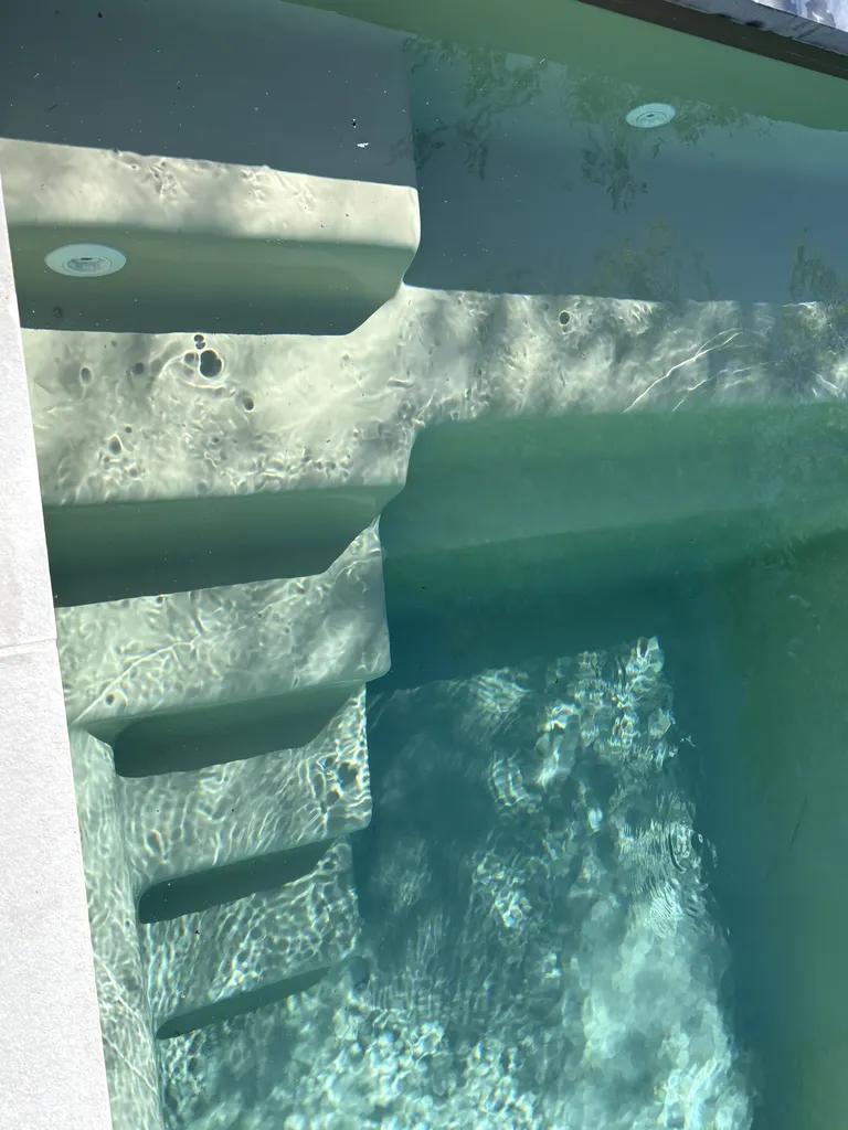 vu des escalier de la piscine stralite