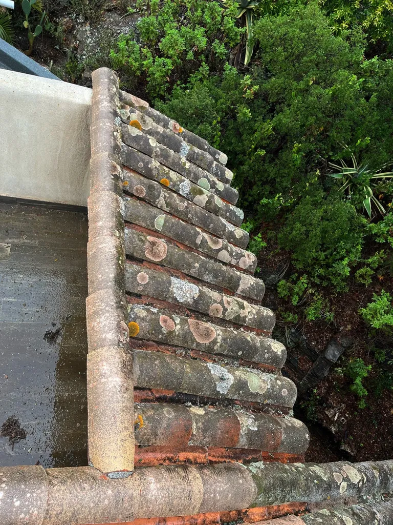 Nettoyage de toiture au Rayol canadel 83820 dans le Var