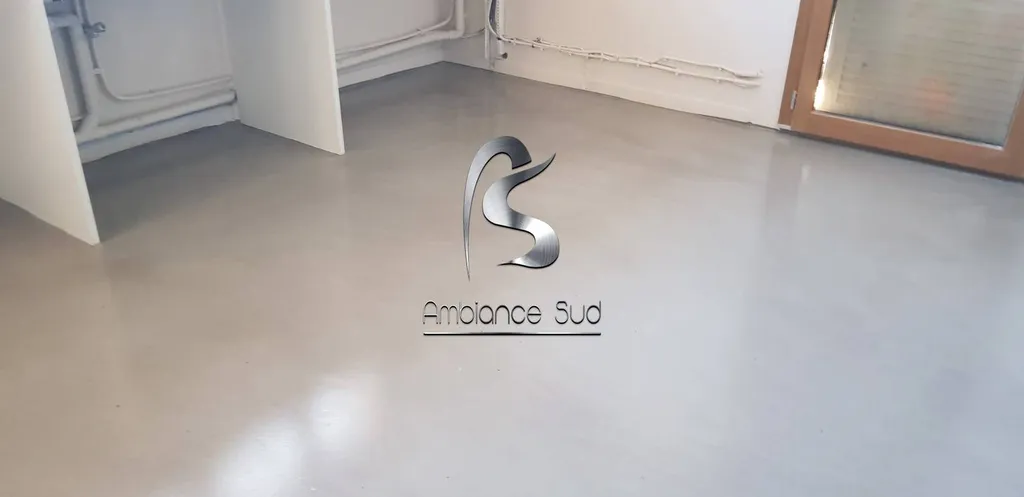 Béton ciré industriel sur sol