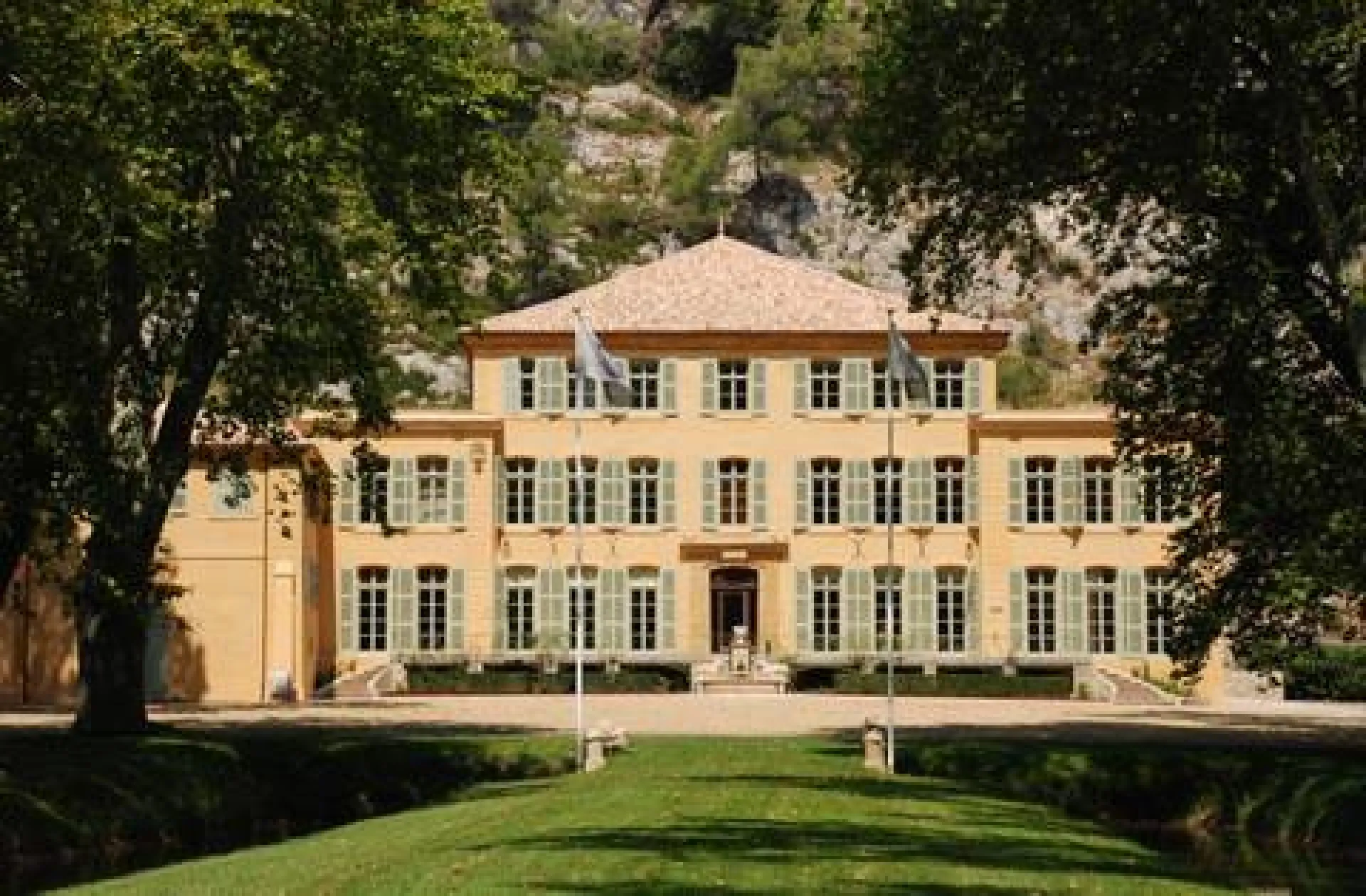 Taxi Le Tholonet vers Aéroport Marseille