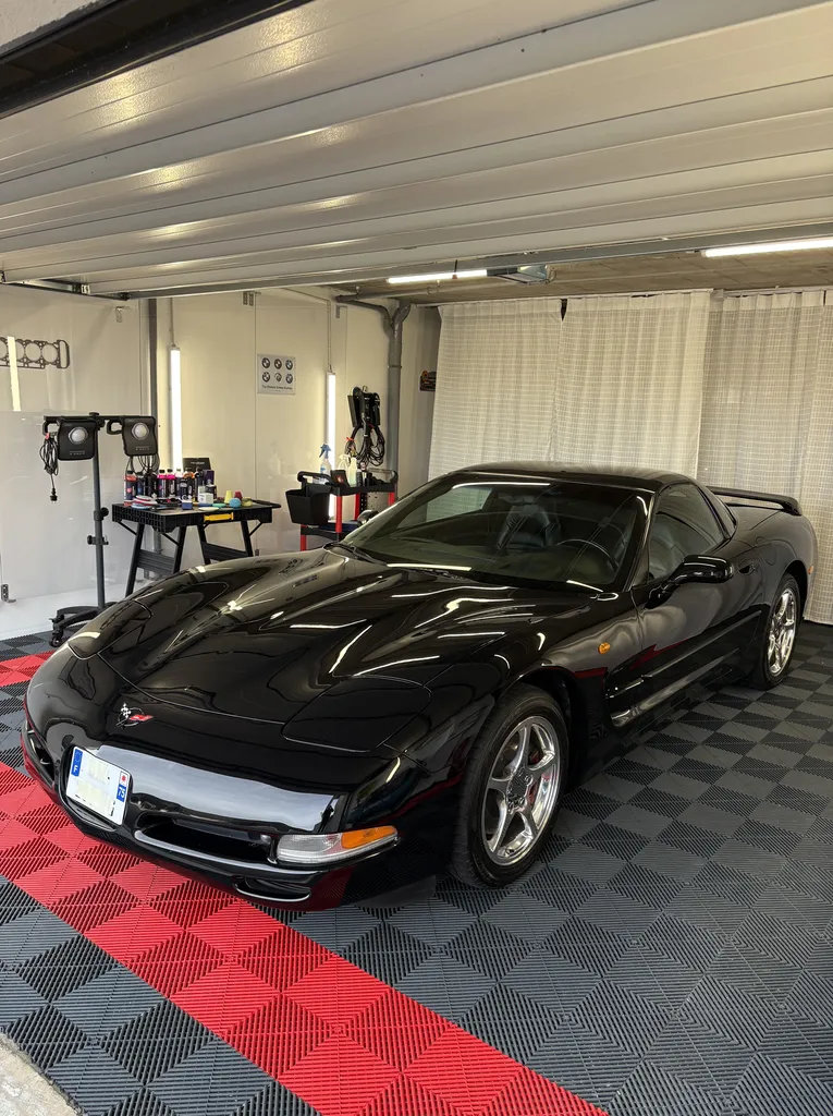 peinture rénovée, sublimée et protégée sur corvette c5