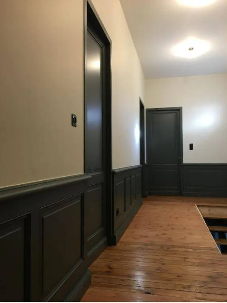 Soubassement traditionnels Gironde avec portes intérieures