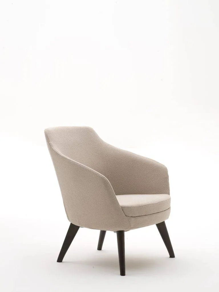 Setar canapé et fauteuil : Design et confort pour vos espaces professionnels à Nîmes