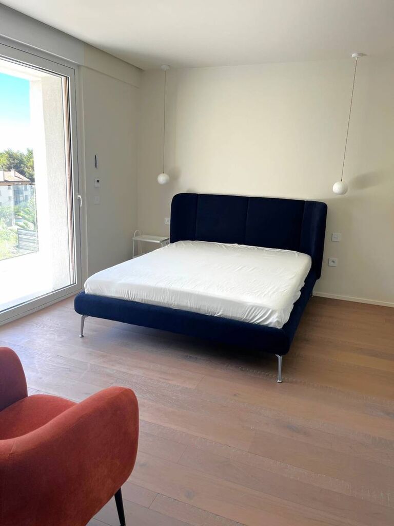 Vente maison Cassis  entièrement rénovée avec piscine, garage et vue mer