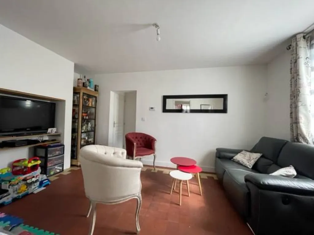 A saisir belle maison bourgeoise de 115 m² habitable sur la commune d'ELBEUF 76500