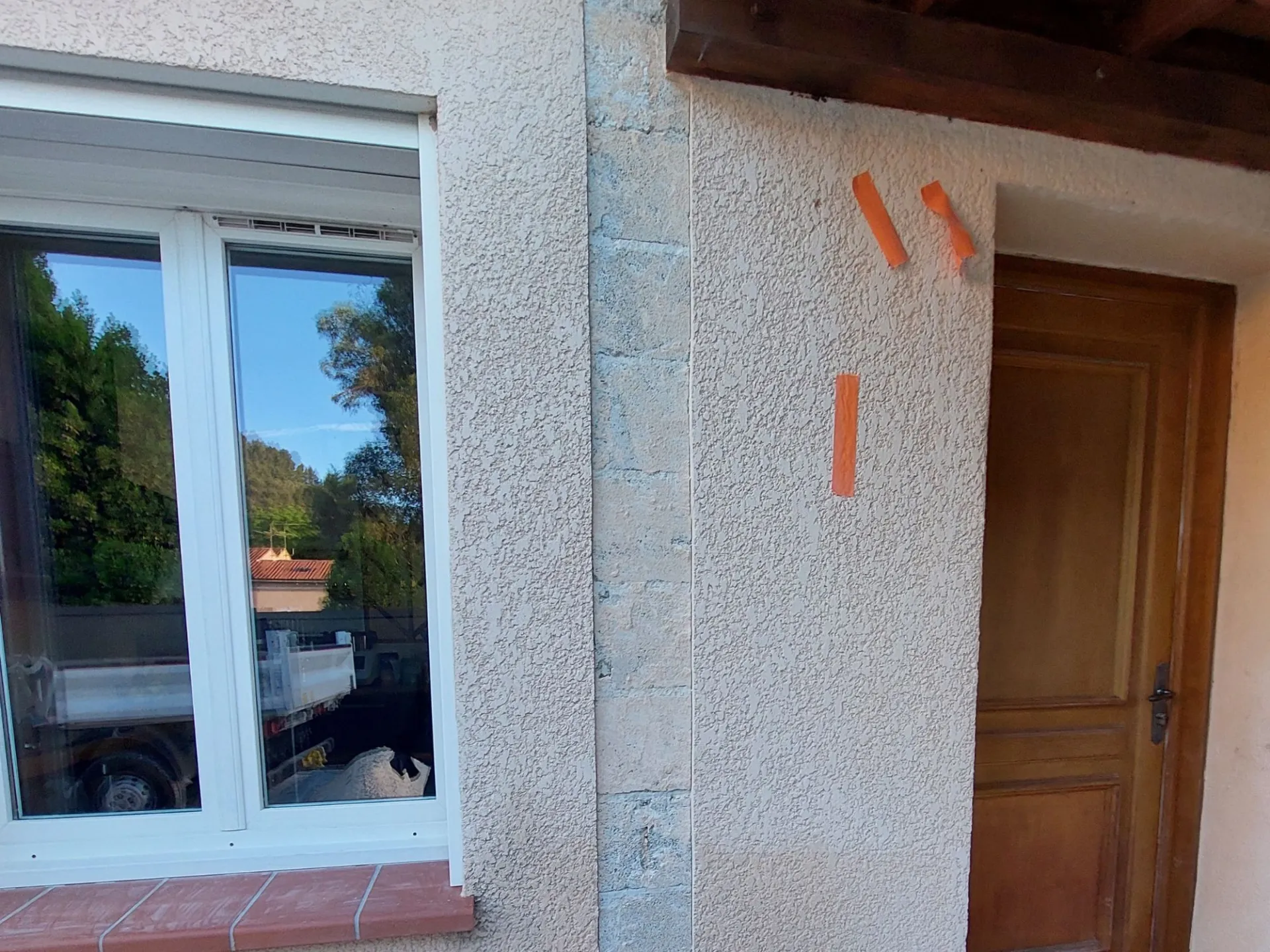 Façade de maison en rénovation au Pradet dans le Var