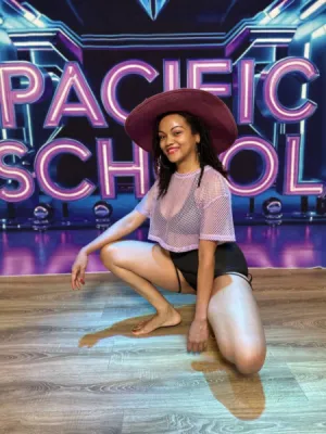 COURS DE DANSE BOOTY THERAPY / TWERK MARSEILLE 13006 CASTELLANE