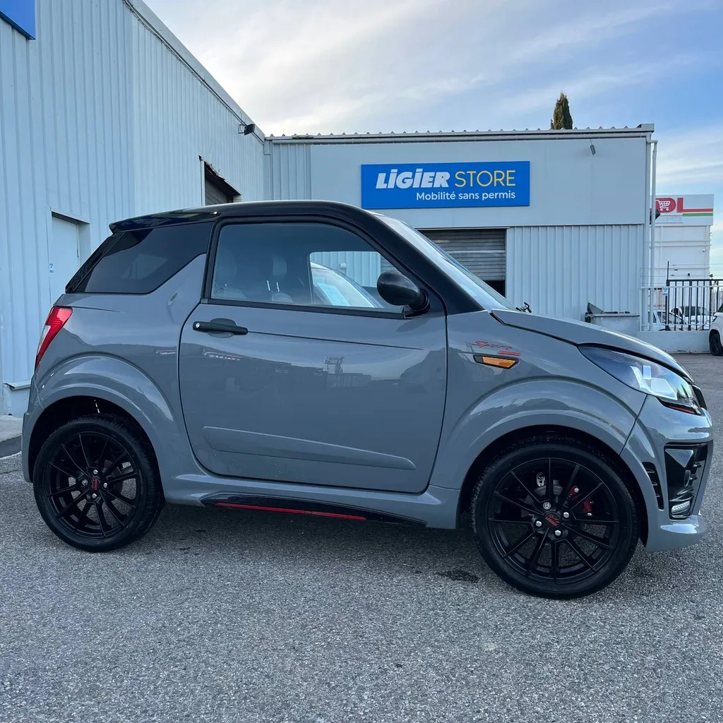 Voiture sans permis d'occasion Ligier Vitrolles