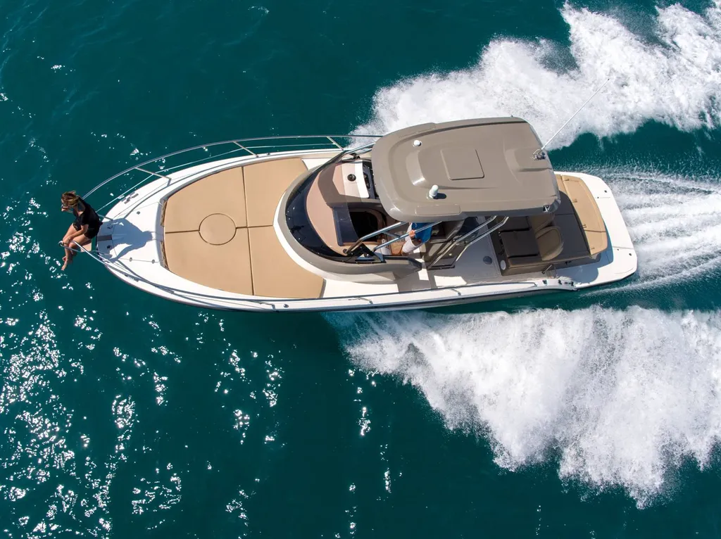 Vente de bateau rigide 2 moteurs à Bandol