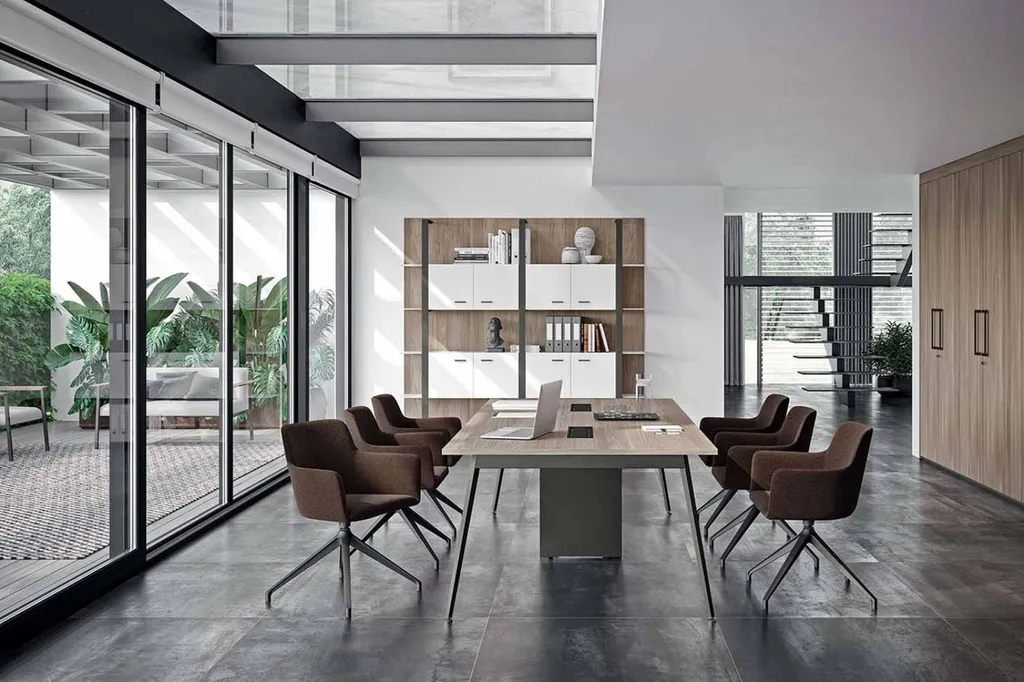 Bureau opérationnel x3 pour de l'élégance et de la fonctionnalité à Alès dans le Gard