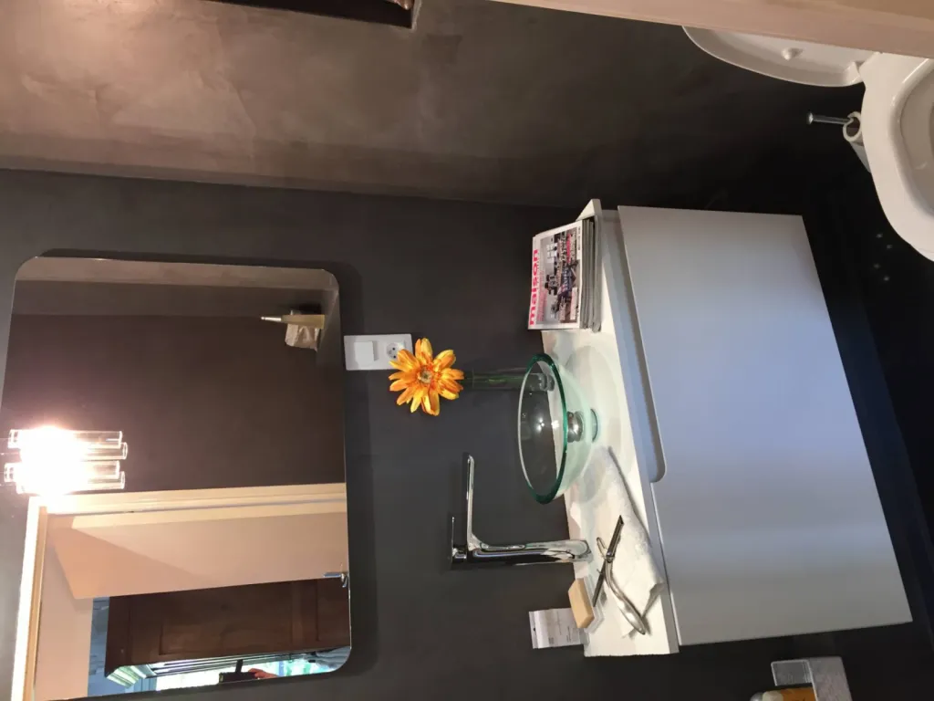 HERVA DISTRIBUTEUR ET APPLICATEUR DES MATÉRIAUX TERRE DU MONDE A VALENCIENNES VALENCIENNES HERVA