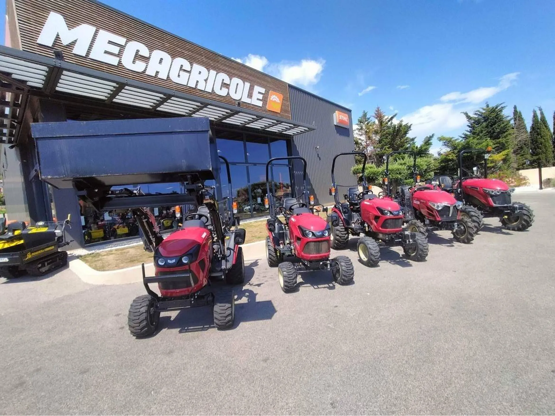 PROMOTION ! Tracteur YANMAR SA 221 avec son chargeur frontal