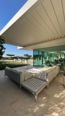 installation de pergola bioclimatique aluminium sur mesure saint cyr sur mer