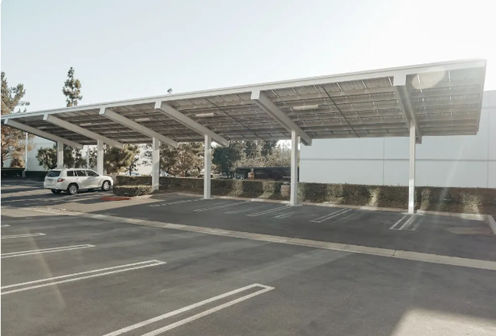 Réalisation d’une ombrière photovoltaïque de 60 kWc pour une entreprise située sur la métropole de Bordeaux.