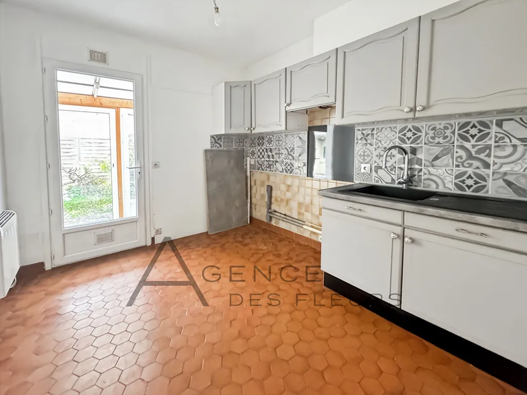 À vendre, maison de 42 m² sur un terrain de 121 m² située sur la commune de OISSEL 76350