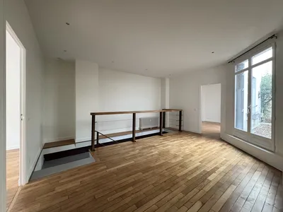 A louer appartement esprit loft 181 M2, 15 minutes du RER A Saint Germain en Laye