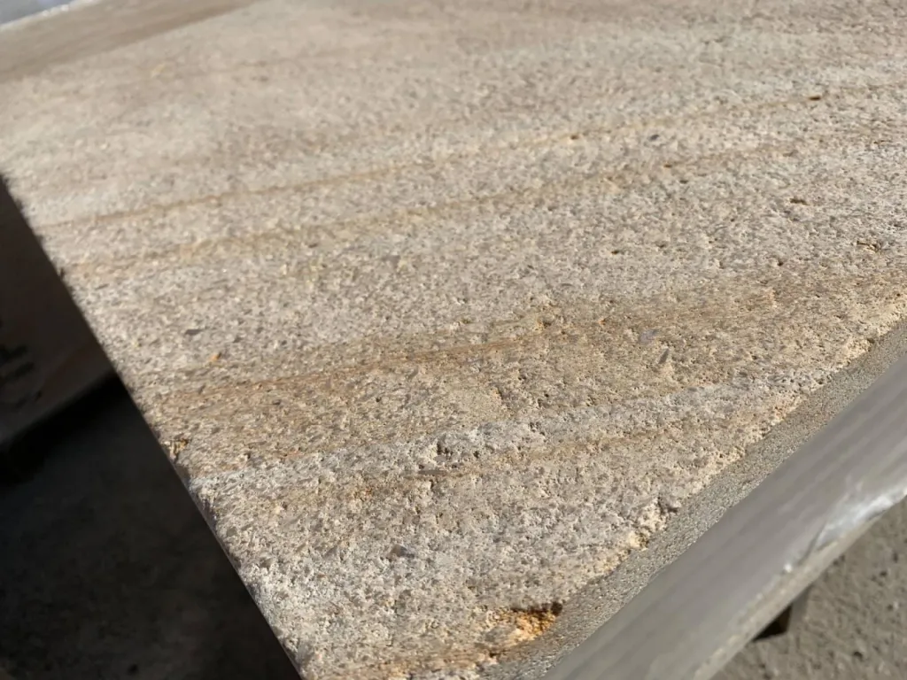 Pierre naturelle de France au 36 rue de Bourgogne à Paris pour carrelage pierre naturelle en extérieur et intérieur livraison Mougins, Cannes, Antibes 06 PACA