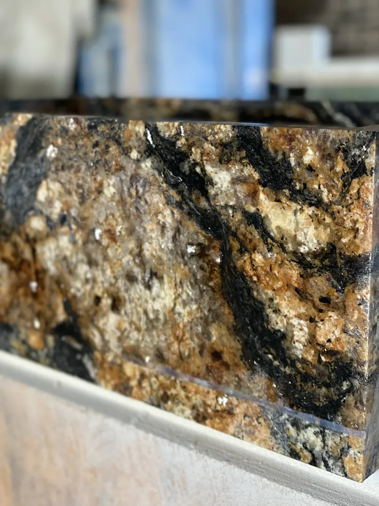 Réalisation et pose d'un plan de travail en Quartzite Taurus à Arles