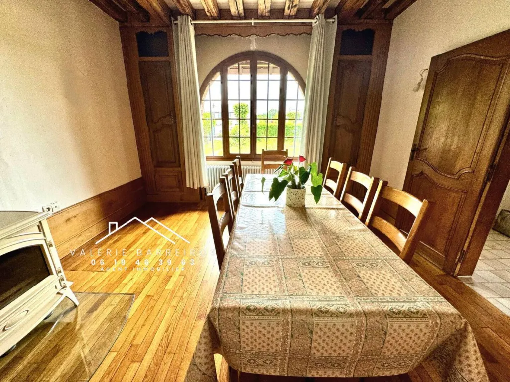 A acheter, maison de 142 m² édifiée sur 1200 m² de terrain sur la commune de ST AUBIN LES ELBEUF 76410