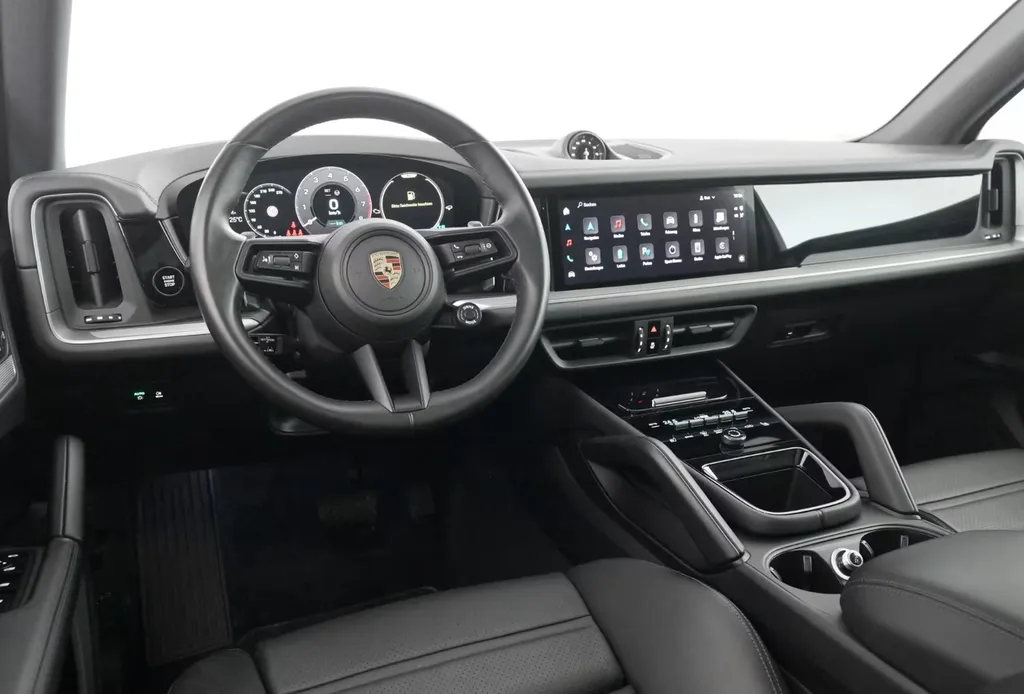 A vendre sur bordeaux Porsche Cayenne E-Hybrid 470 ch 2024 Facelift– Full Options – Garantie Porsche Approved