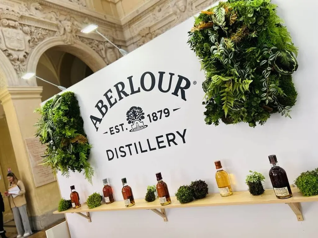 mur vegetal pour stand de marque à lyon 