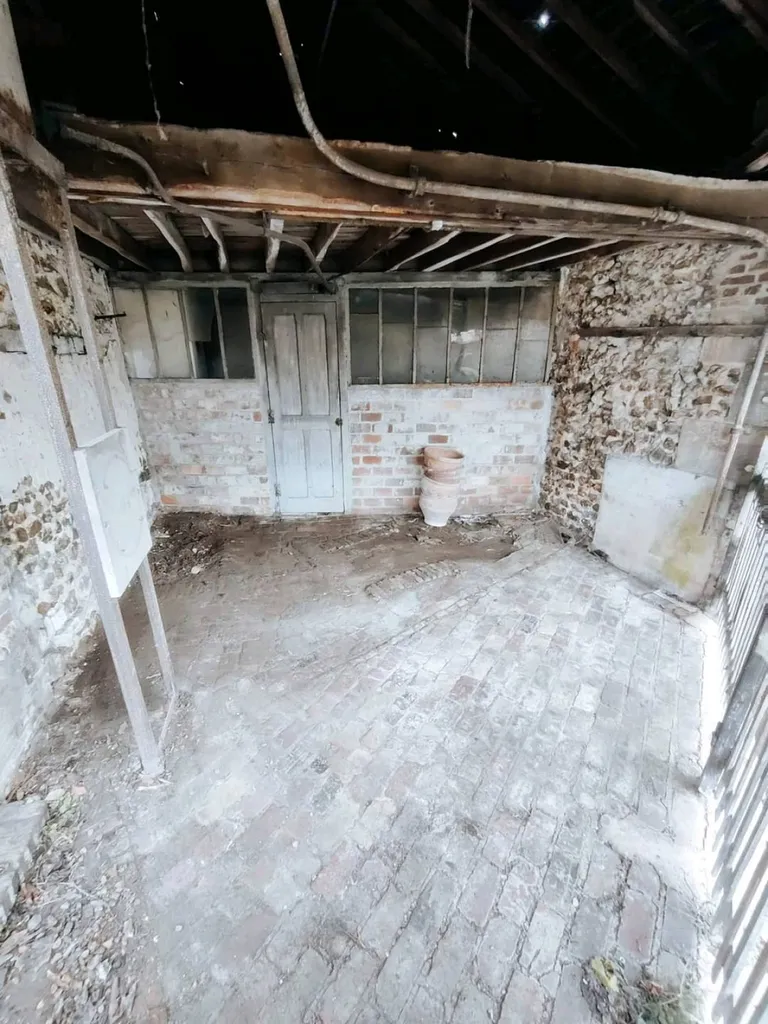 local vidé à Evreux