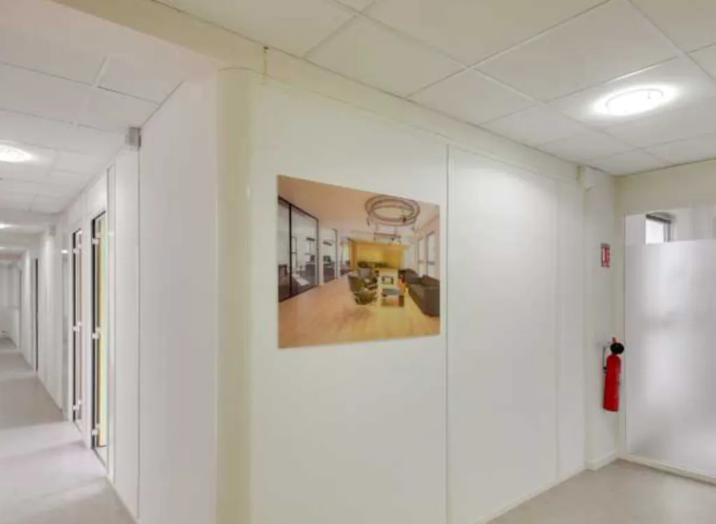 Bureaux à louer à Rouen - 254 m² à Saint-Sever avec parking et salle de réunion