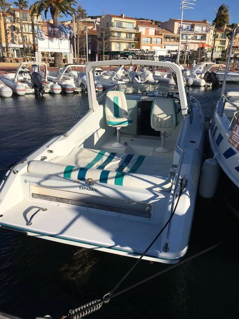 Occasion vedette Jeanneau Leader 650 Perforrmance Var